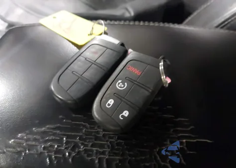 2014 Jeep Grand Cherokee Limited z USA, uszkodzony, nr VIN 1C4RJFBG8EC450728